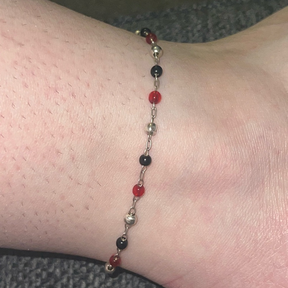Elegant sterling silver Red and Black Beaded Anklet